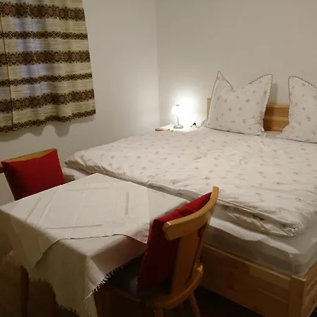 Apartment Hoellwarth *